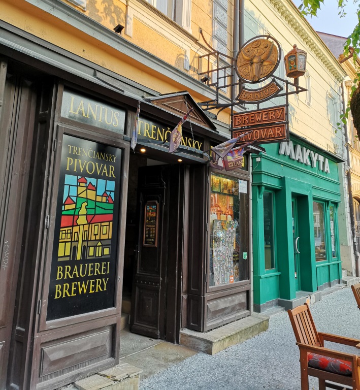Trenčiansky Pivovar Lanius, Trenčín, Bier in der Slowakei, Bier vor Ort, Bierreisen, Craft Beer, Brauerei, Gasthausbrauerei