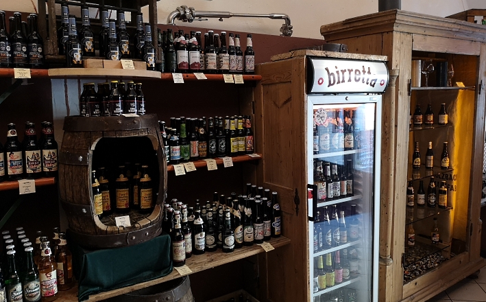 birretta Feinste Biere, Regensburg, Bier in Bayern, Bier vor Ort, Bierreisen, Craft Beer, Bottle Shop