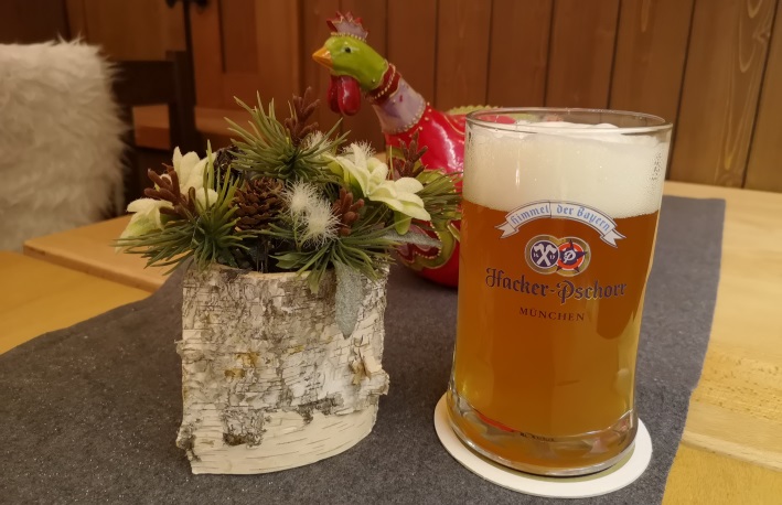 Paulaner zum Landsknecht, Höxter, Bier in Nordrhein-Westfalen, Bier vor Ort, Bierreisen, Craft Beer, Bierbar, Biergarten, Bierrestaurant