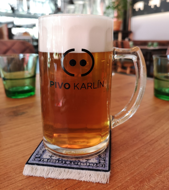 Pivo Karlín, Praha, Bier in Tschechien, Bier vor Ort, Bierreisen, Craft Beer, Brauerei, Gasthausbrauerei, Bierrestaurant