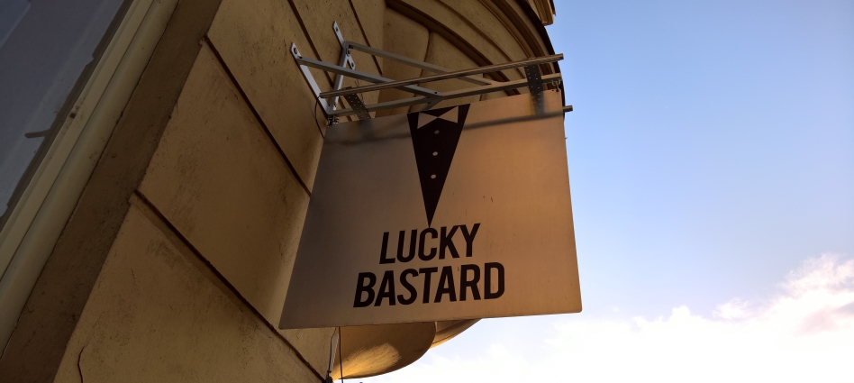 Lucky Bastard Beerhouse, Brno, Bier in Tschechien, Bier vor Ort, Bierreisen, Craft Beer, Bierbar, Biergarten