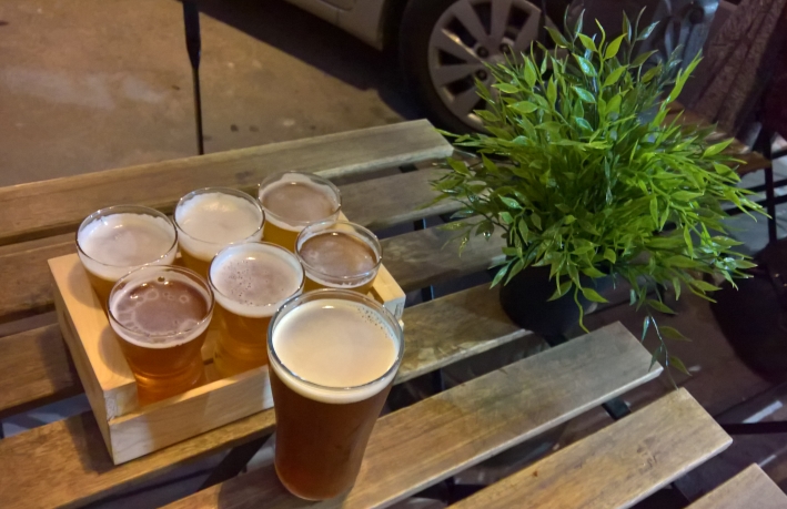 Olhöps Craft Beer House, Valencia, Bier in Spanien, Bier vor Ort, Bierbar