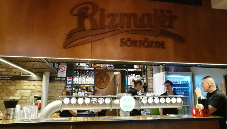 Rizmajer Sörház, Budapest, Bier in Ungarn, Bier vor Ort, Bierreisen, Craft Beer, Bierbar 